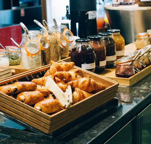 Why Is a Reliable Distributor Critical in the HoReCa Sector?